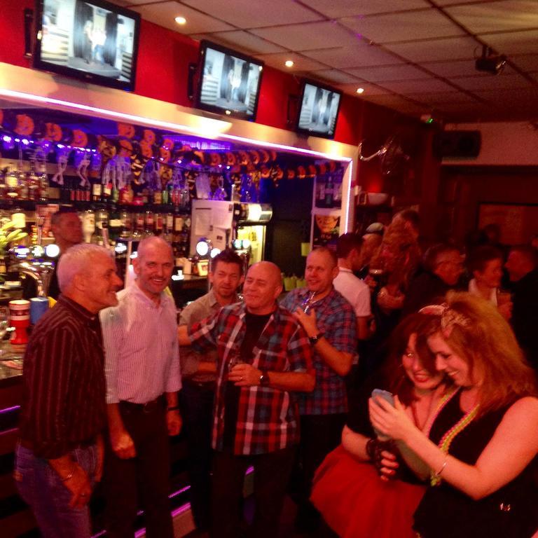 Peek-A-Booze - Budget Hotel - Adults Only Blackpool Eksteriør bilde